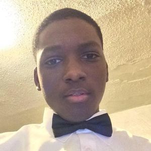 Meet your Posher, Derrick